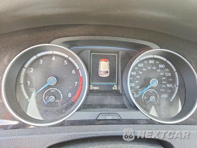 Zdjęcie 9 z 12 samochodu: 2017 VOLKSWAGEN GOLF R VIN:WVWVF7AU9HW070166 - miniatura