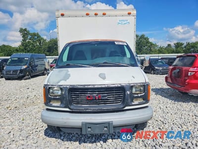 Piąte zdjęcie samochodu w środku: 2002 GMC SAVANA CUTAWAY G3500 VIN:1GDJG31R021204420 - miniatura