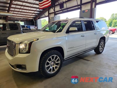 2017 GMC YUKON XL DENALI 1GKS2HKJ6HR347092 - główne zdjęcie licytacji z USA - miniatura