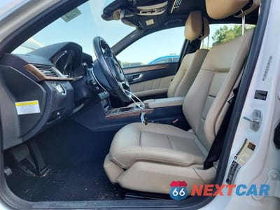 Zdjęcie 7 z 12 samochodu: 2013 MERCEDES-BENZ E 350 VIN:WDDHF5KB1DA772641 - miniatura