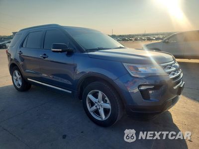 Czwarte zdjęcie samochodu z boku: 2019 FORD EXPLORER XLT VIN:1FM5K7DH8KGB27660 - miniatura