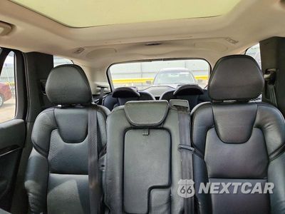 Zdjęcie 10 z 13 samochodu: 2016 VOLVO XC90 T6 VIN:YV4A22PK6G1031255 - miniatura