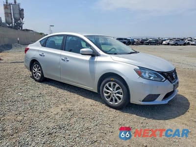 Czwarte zdjęcie samochodu z boku: 2018 NISSAN SENTRA SV VIN:3N1AB7APXJL635592 - miniatura