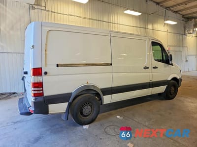 Trzecie zdjęcie samochodu z tyłu: 2016 MERCEDES-BENZ SPRINTER 2500 VIN:WD3PE7DD1GP341523 - miniatura