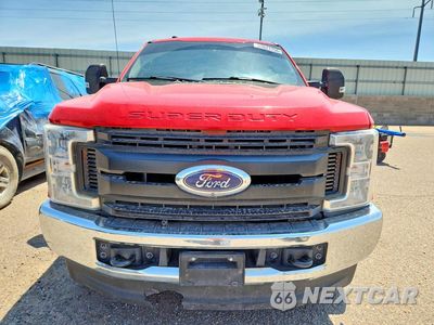 Piąte zdjęcie samochodu w środku: 2019 FORD F350 SUPER DUTY VIN:1FTRF3B60KED67463 - miniatura