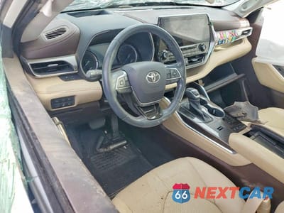 Zdjęcie 8 z 12 samochodu: 2021 TOYOTA HIGHLANDER HYBRID PLATINUM VIN:5TDEBRCH8MS026175 - miniatura