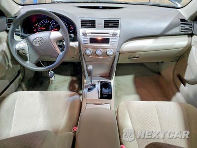 Zdjęcie 8 z 13 samochodu: 2010 TOYOTA CAMRY LE VIN:JTNBF3EK9A3001503 - miniatura