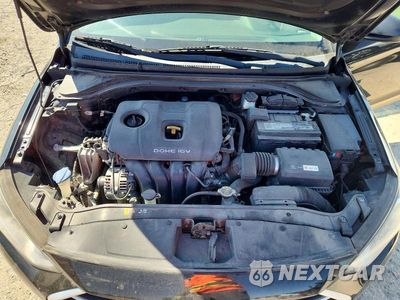 Zdjęcie 11 z 13 samochodu: 2018 HYUNDAI ELANTRA SEL VIN:5NPD84LF1JH236453 - miniatura