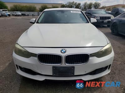 Piąte zdjęcie samochodu w środku: 2014 BMW 328 I SULEV VIN:WBA3C1C54EK107126 - miniatura