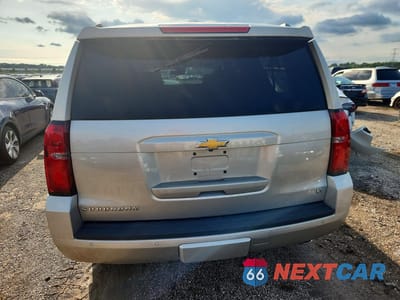 Zdjęcie 6 z 12 samochodu: 2015 CHEVROLET SUBURBAN K1500 LT VIN:1GNSKJKC3FR566312 - miniatura