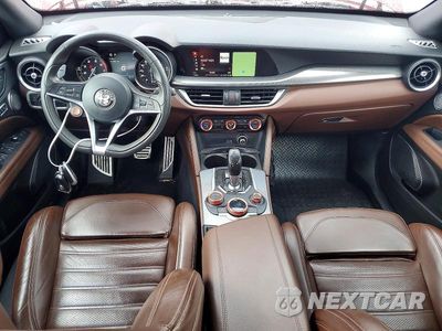 Zdjęcie 8 z 13 samochodu: 2018 ALFA ROMEO STELVIO TI SPORT VIN:ZASFAKNN5J7C06194 - miniatura