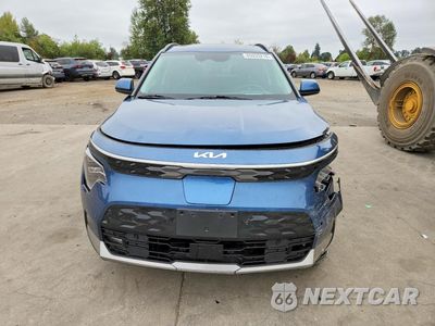 Piąte zdjęcie samochodu w środku: 2023 KIA NIRO WAVE VIN:KNDCT3L19P5034865 - miniatura