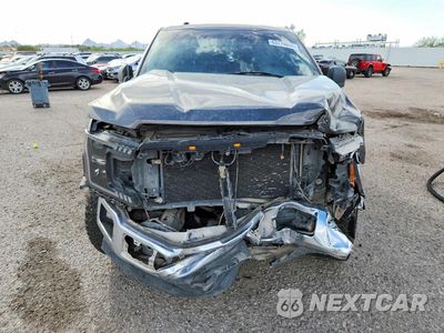 Piąte zdjęcie samochodu w środku: 2018 FORD F150 SUPERCREW VIN:1FTEW1E55JKF55501 - miniatura
