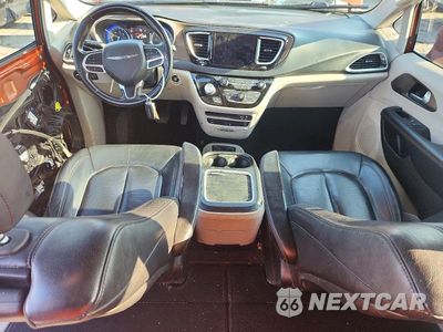 Zdjęcie 8 z 14 samochodu: 2018 CHRYSLER PACIFICA TOURING L PLUS VIN:2C4RC1EG3JR271006 - miniatura