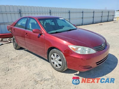 Czwarte zdjęcie samochodu z boku: 2004 TOYOTA CAMRY LE VIN:4T1BE30K74U285657 - miniatura