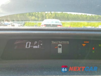 Zdjęcie 9 z 12 samochodu: 2017 TOYOTA PRIUS C TWO VIN:JTDKDTB30H1592057 - miniatura