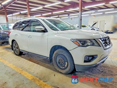 Czwarte zdjęcie samochodu z boku: 2017 NISSAN PATHFINDER SL VIN:5N1DR2MM4HC641724 - miniatura