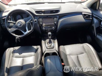 Zdjęcie 8 z 14 samochodu: 2017 NISSAN ROGUE SPORT SL VIN:JN1BJ1CR2HW141864 - miniatura