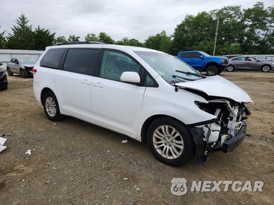 Czwarte zdjęcie samochodu z boku: 2011 TOYOTA SIENNA XLE 8-PASSENGER VIN:5TDYK3DC7BS172030 - miniatura