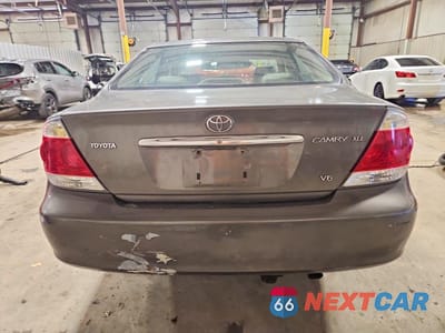 Zdjęcie 6 z 12 samochodu: 2005 TOYOTA CAMRY XLE V6 VIN:4T1BF30KX5U593128 - miniatura