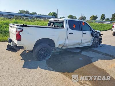 Trzecie zdjęcie samochodu z tyłu: 2020 CHEVROLET SILVERADO K1500 LT TRAIL BOSS VIN:3GCPYFED3LG167930 - miniatura