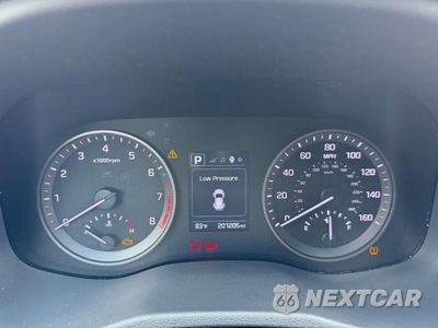 Zdjęcie 8 z 10 samochodu: 2018 HYUNDAI TUCSON SE VIN:KM8J2CA43JU768613 - miniatura