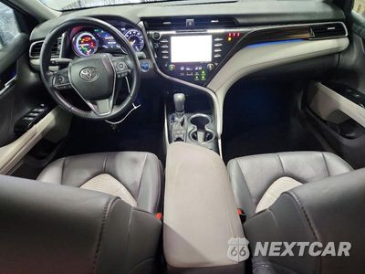 Zdjęcie 8 z 12 samochodu: 2019 TOYOTA CAMRY HYBRID XLE VIN:4T1B21HK8KU011088 - miniatura
