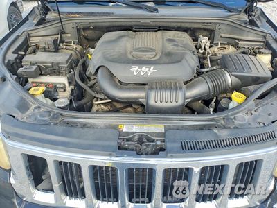 Zdjęcie 12 z 13 samochodu: 2012 JEEP GRAND CHEROKEE LAREDO VIN:1C4RJEAG1CC237838 - miniatura