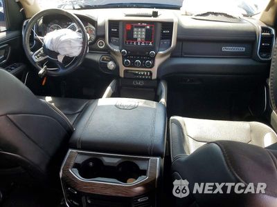 Zdjęcie 8 z 12 samochodu: 2020 RAM 1500 LARAMIE VIN:1C6RREJT1LN105664 - miniatura