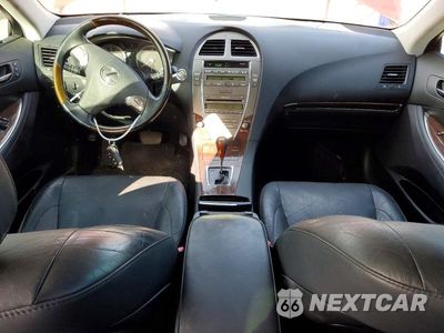 Zdjęcie 8 z 12 samochodu: 2011 LEXUS ES 350 VIN:JTHBK1EG9B2444286 - miniatura