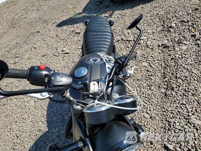 Piąte zdjęcie samochodu w środku: 2020 TRIUMPH MOTORCYCLE BONNEVILLE T120 VIN:SMTD40HLXLT957339 - miniatura