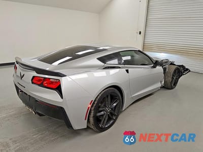 Trzecie zdjęcie samochodu z tyłu: 2015 CHEVROLET CORVETTE STINGRAY Z51 2LT VIN:1G1YK2D79F5125230 - miniatura