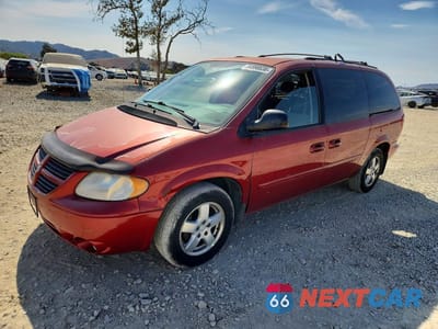 2007 DODGE GRAND CARAVAN SXT 2D8GP44LX7R318974 - główne zdjęcie licytacji z USA - miniatura