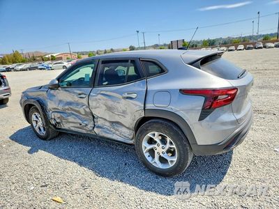 Trzecie zdjęcie samochodu z tyłu: 2024 CHEVROLET TRAX LS VIN:KL77LFE25RC078723 - miniatura