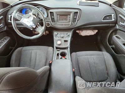 Zdjęcie 8 z 12 samochodu: 2015 CHRYSLER 200 LIMITED VIN:1C3CCCAB1FN701488 - miniatura
