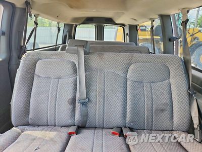 Zdjęcie 10 z 13 samochodu: 2005 CHEVROLET EXPRESS G3500 VIN:1GAHG39U651102922 - miniatura