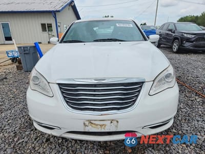 Piąte zdjęcie samochodu w środku: 2013 CHRYSLER 200 TOURING VIN:1C3CCBBB7DN577801 - miniatura