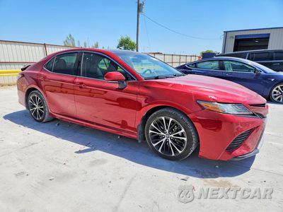 Czwarte zdjęcie samochodu z boku: 2019 TOYOTA CAMRY XSE VIN:4T1B61HK3KU171318 - miniatura