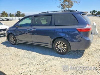 Drugie zdjęcie samochodu z przodu: 2018 TOYOTA SIENNA XLE 8-PASSENGER VIN:5TDYZ3DC8JS928331 - miniatura