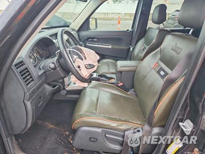 Zdjęcie 7 z 13 samochodu: 2011 JEEP LIBERTY SPORT VIN:1J4PN2GKXBW558225 - miniatura