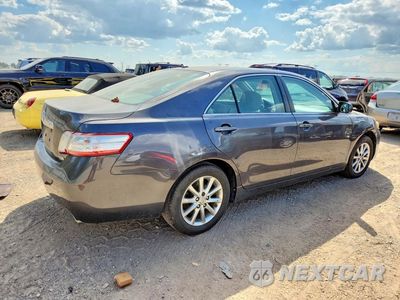 Trzecie zdjęcie samochodu z tyłu: 2011 TOYOTA CAMRY HYBRID VIN:4T1BB3EK3BU132983 - miniatura
