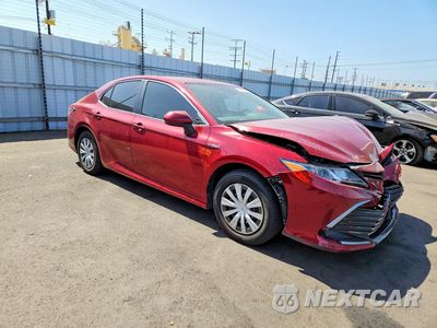 Czwarte zdjęcie samochodu z boku: 2021 TOYOTA CAMRY LE VIN:4T1C31AK2MU549946 - miniatura