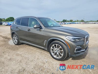 Czwarte zdjęcie samochodu z boku: 2020 BMW X5 SDRIVE 40I VIN:5UXCR4C07L9B83209 - miniatura