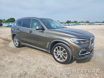 Czwarte zdjęcie samochodu z boku: 2020 BMW X5 SDRIVE 40I VIN:5UXCR4C07L9B83209 - miniatura