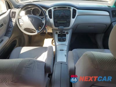 Zdjęcie 8 z 13 samochodu: 2004 TOYOTA HIGHLANDER BASE VIN:JTEDP21A740012065 - miniatura