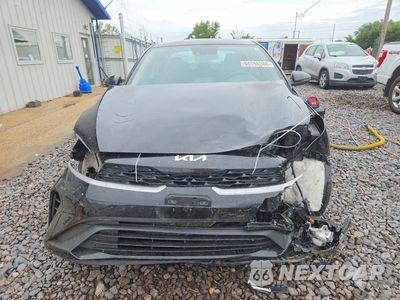 Piąte zdjęcie samochodu w środku: 2024 KIA FORTE LXS VIN:3KPF24AD3RE836144 - miniatura