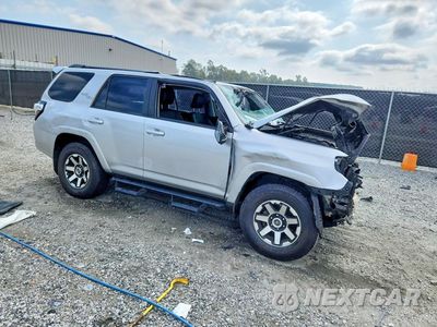 Czwarte zdjęcie samochodu z boku: 2021 TOYOTA 4RUNNER TRD OFF-ROAD PREMIUM VIN:JTERU5JR0M5861950 - miniatura