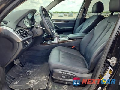 Zdjęcie 7 z 13 samochodu: 2016 BMW X5 SDRIVE35I VIN:5UXKR2C50G0H43187 - miniatura
