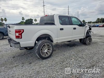 Trzecie zdjęcie samochodu z tyłu: 2019 FORD F150 SUPERCREW VIN:1FTEW1C59KFB20462 - miniatura