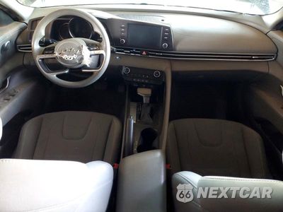 Zdjęcie 8 z 12 samochodu: 2022 HYUNDAI ELANTRA VIN:KMHLM4AG3NU219020 - miniatura